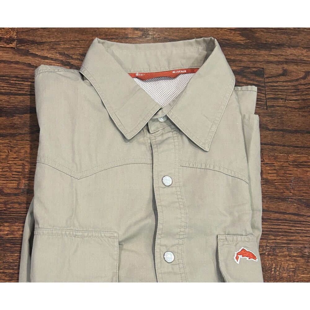 Simms Button Down Short Sleeve Khaki Brown Fishing Shirt Men's Size Unknown